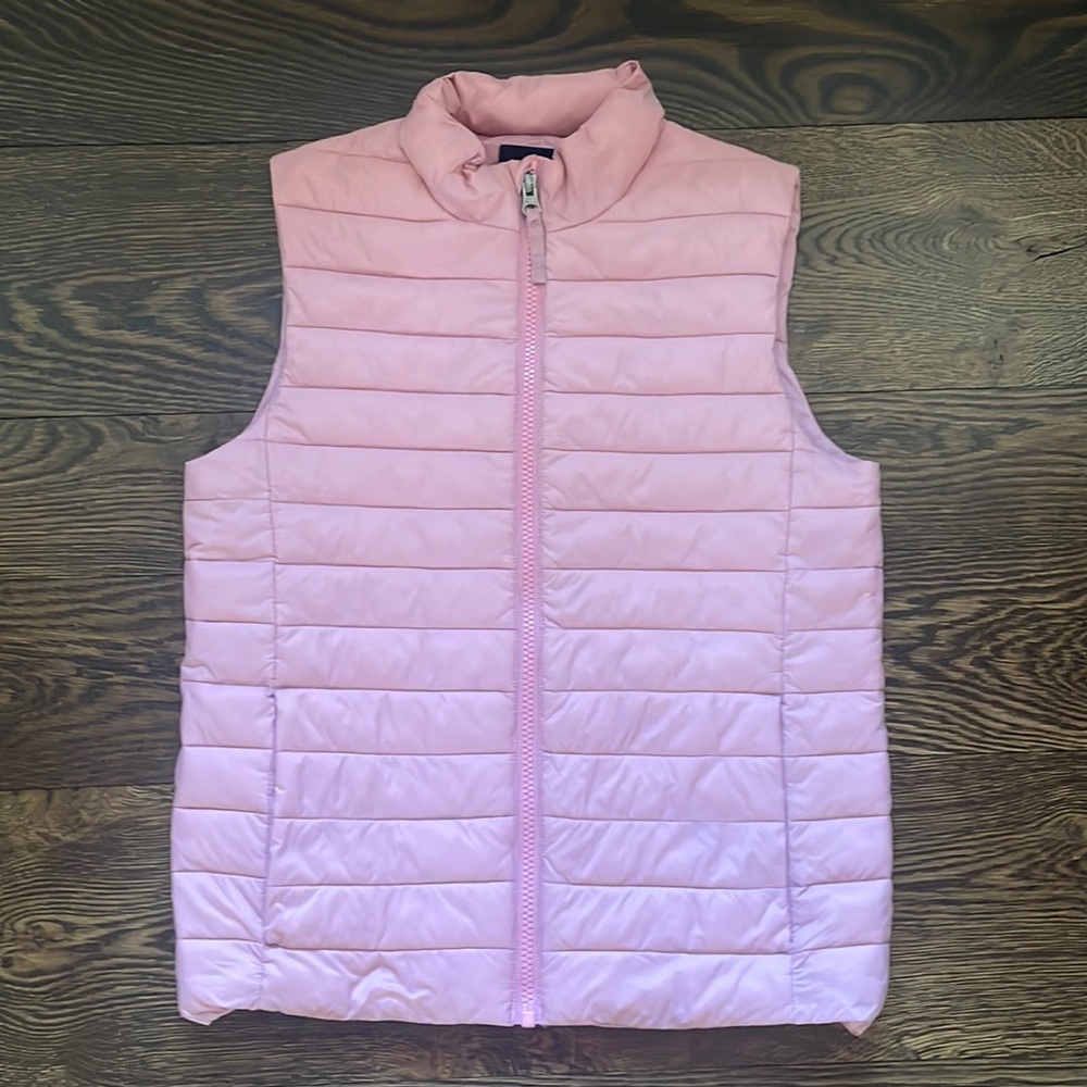 Lands’ End girl’s lightweight puffer vest